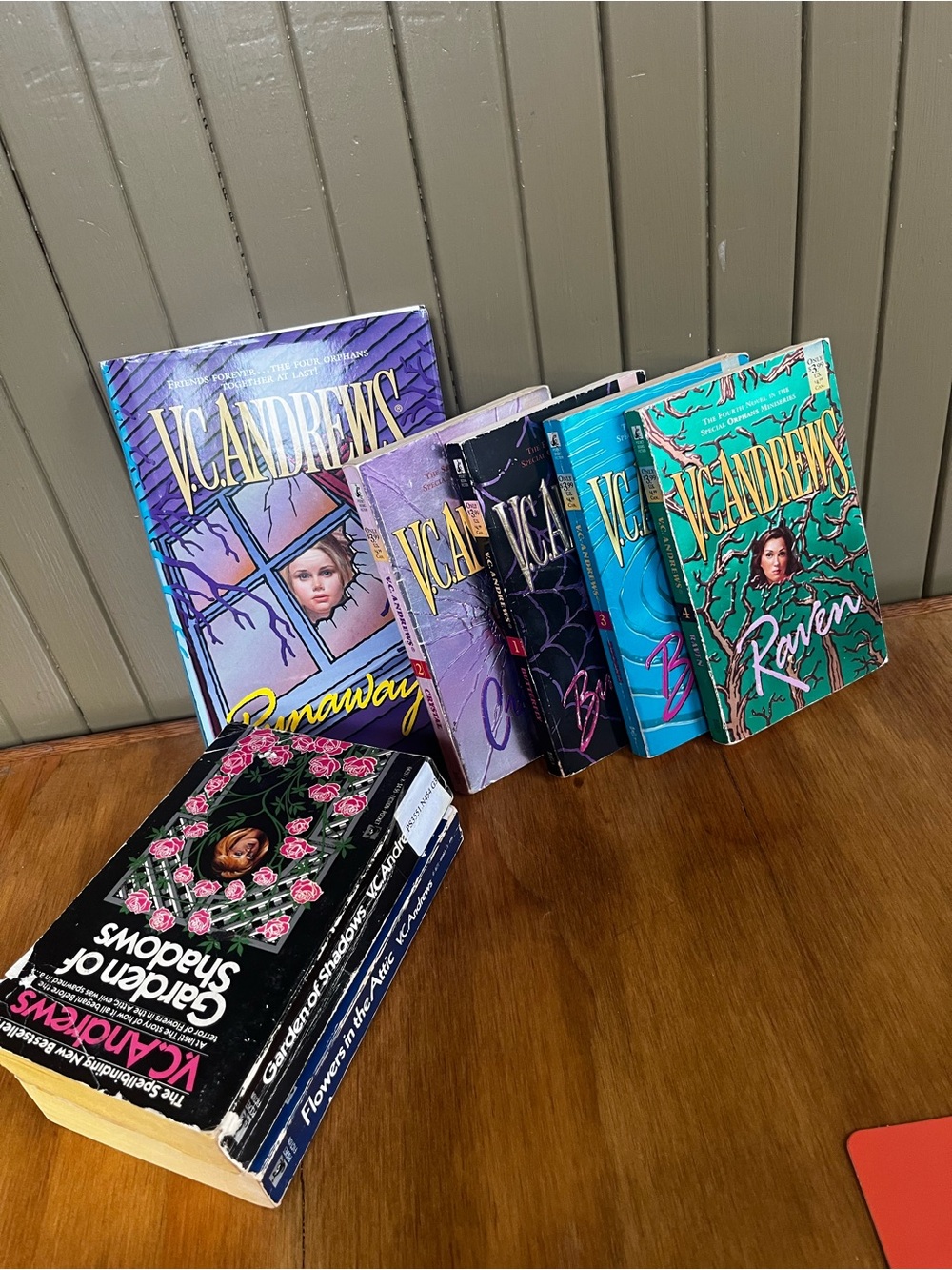 V.C. Andrews Paperback Book Lot of 7 Vintage Gothic Horror